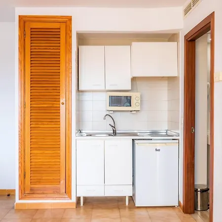 Holiday home Apto Con Terraza 201 *